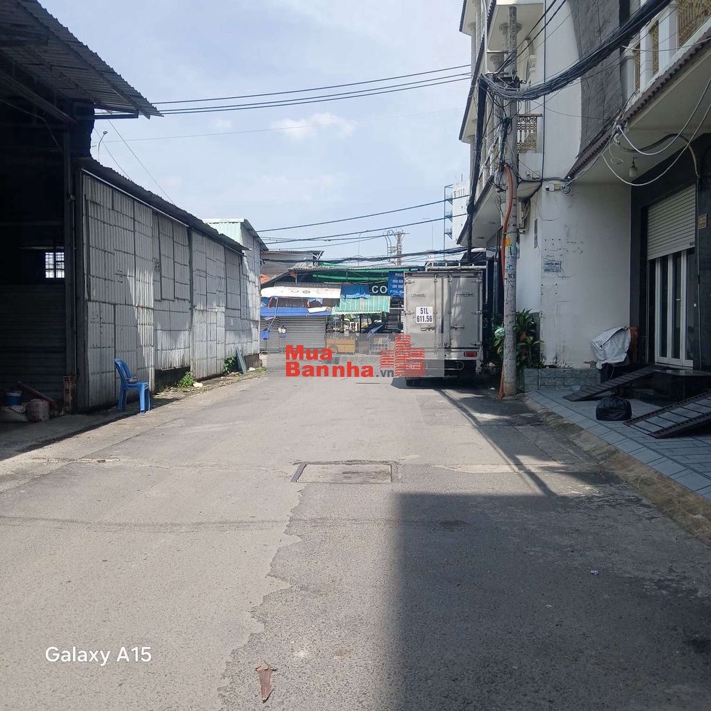 13 tỷ 100 thương lượng, biệt thự 3 tầng, đường 8 mét, dt: 6 × 23