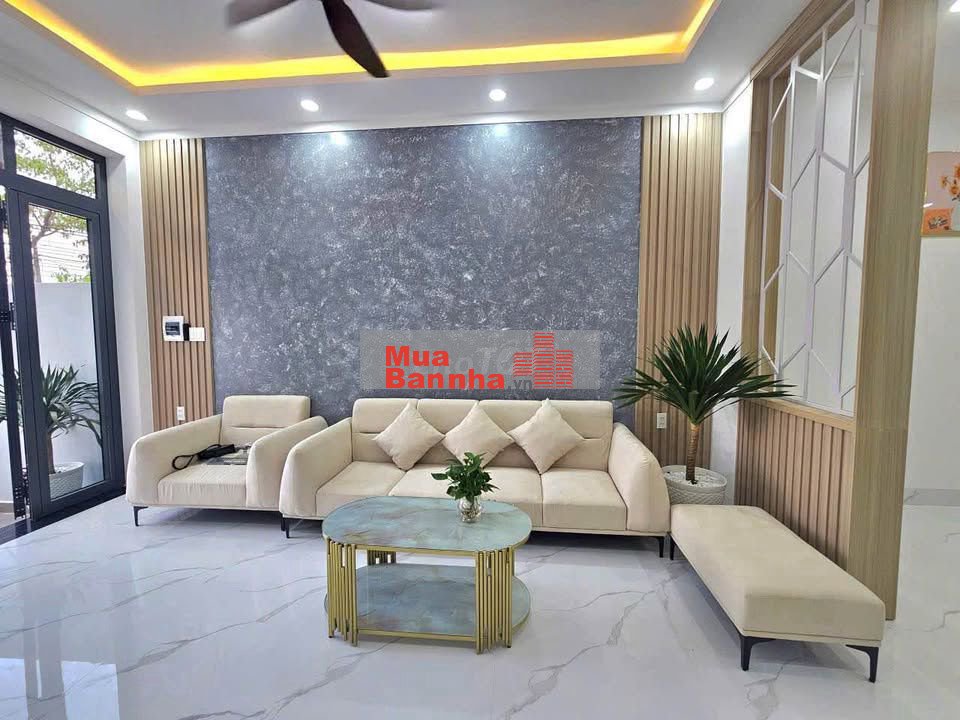 BÁN NHÀ DĨ AN - GIÁ RẺ ĐANG CHO THUÊ 9TR/TH - GẦN LÀNG ĐH. SỔ HỒNG ĐẸP