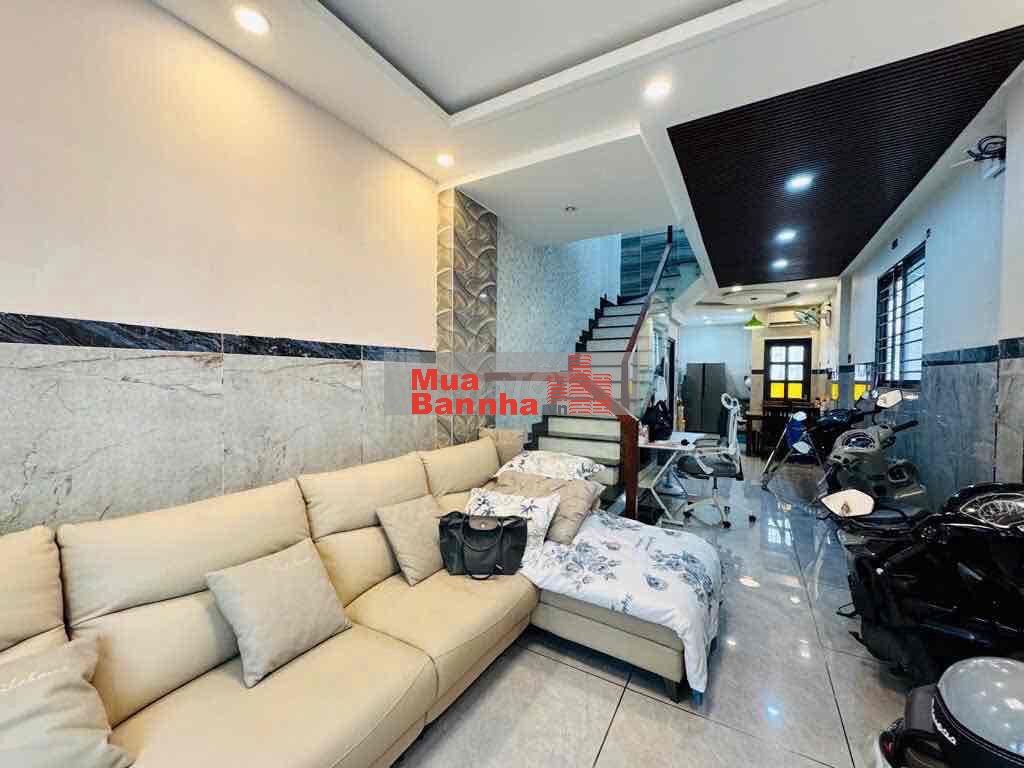 NHÀ HẺM XE HƠI - SÁT MẶT TIỀN NGUYỄN GIA TRÍ - KHU VIP HIẾM NHÀ BÁN