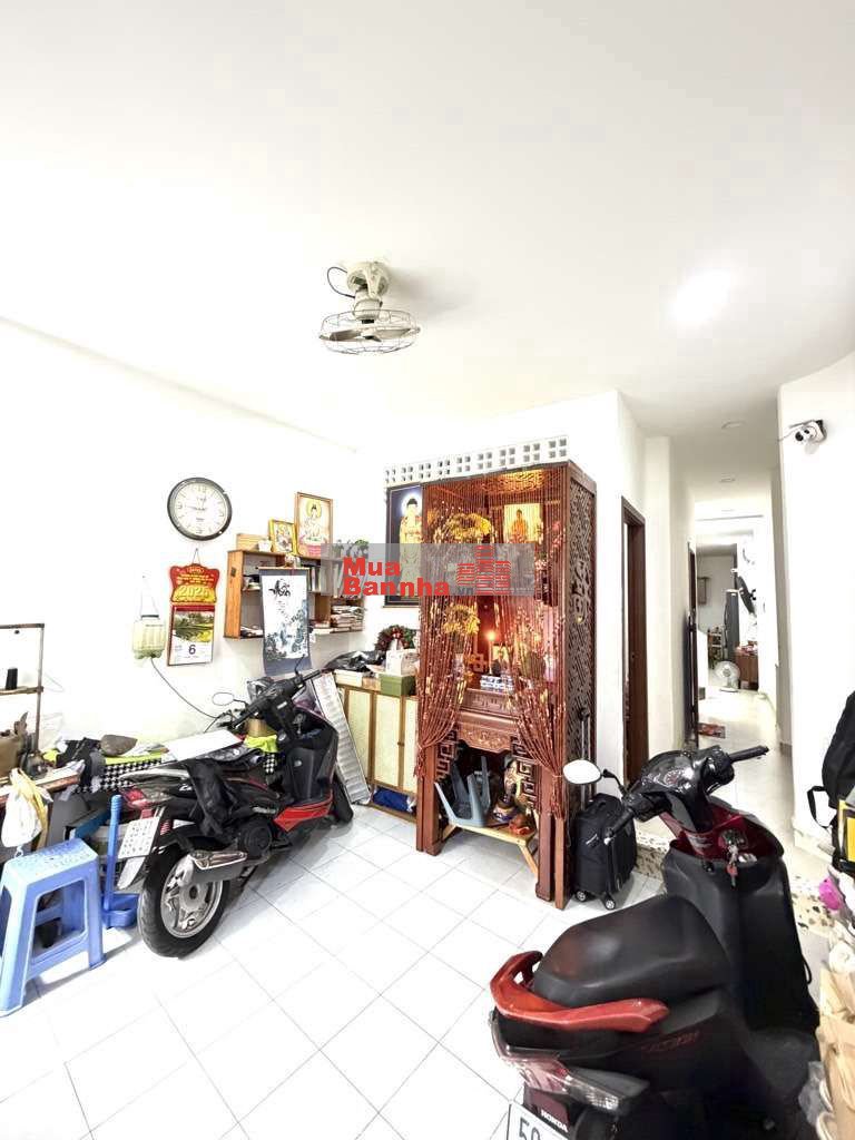 NHÀ 2 TẦNG - HẺM 1 XẸT SÁT MẶT TIỀN, HẺM THÔNG GẦN CÔNG VIÊN GIA ĐỊNH