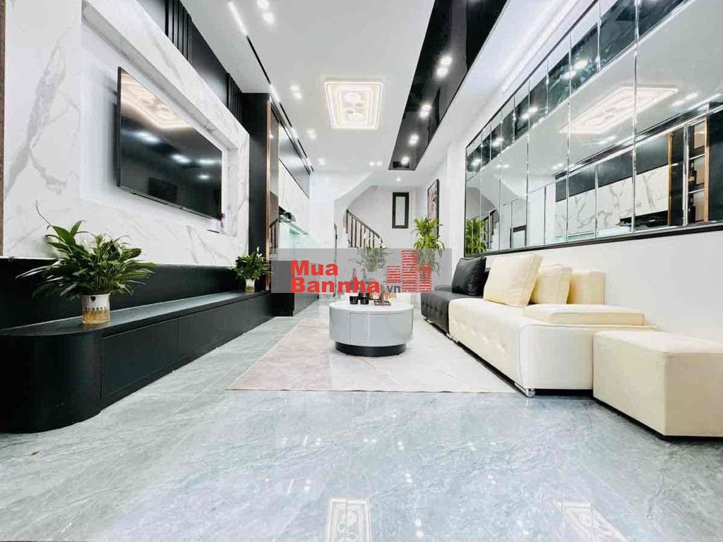 Đại Hạ Giá! Vũ Tông Phan, Ngõ nông, sát phố, ngõ thông tứ phía, 50m2