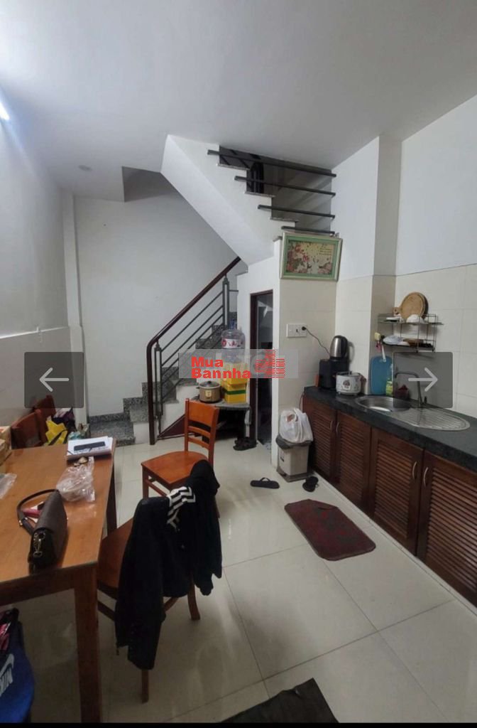 HXH Nguyễn Thiện Thuật, P.2, Q.3, bốn tầng còn mới, giá 5 tỷ 6.