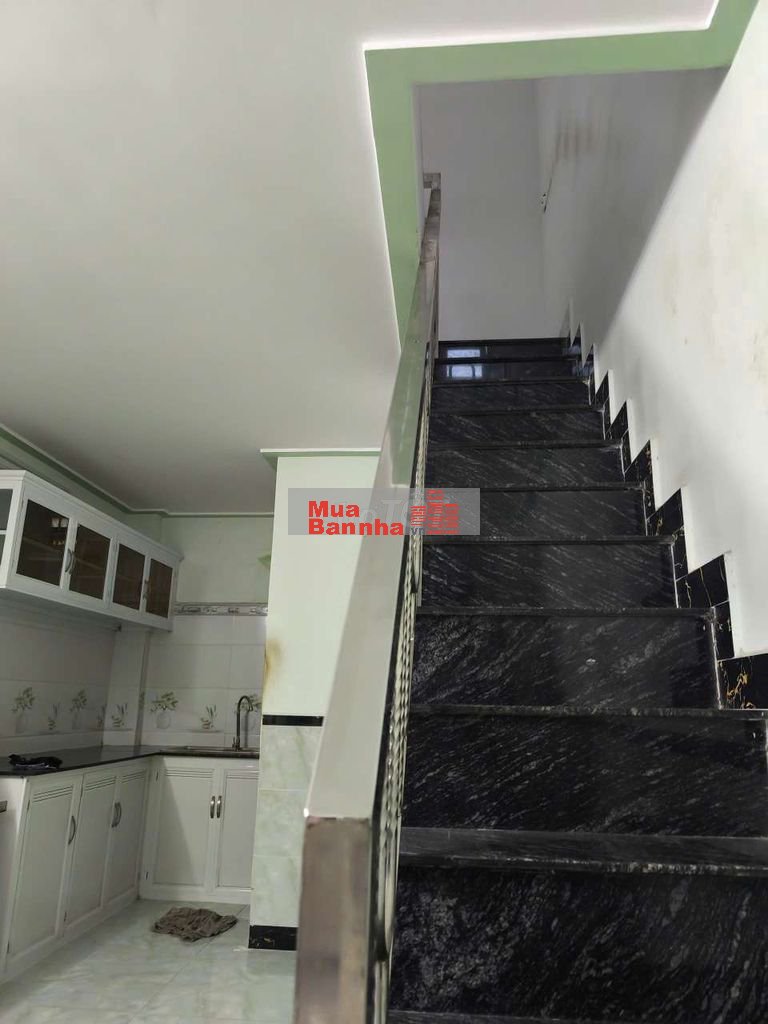 Nhà đường xe hơi