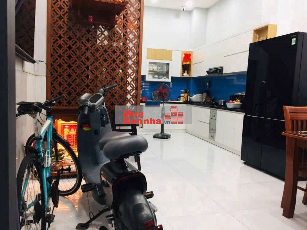 Bán nhà Cách mạng tháng 8 Q3 nhà 4 tầng DT 4,2mx8,7m giá 5,79 tỷ