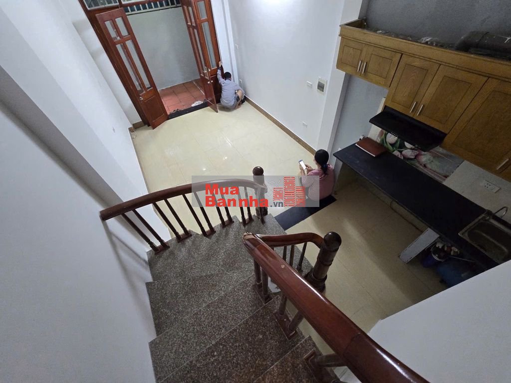 Bán nhà Lê Quang Đạo 31m2 nhà đẹp oto đỗ cổng vị trí đẹp 6.85 tỷ