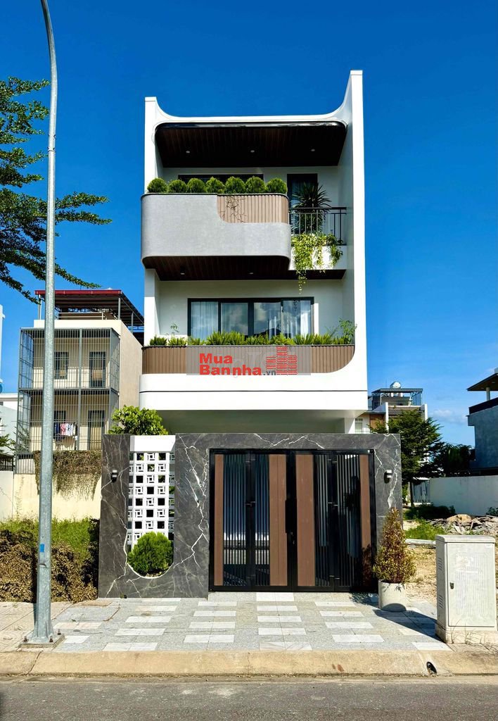 Bán nhà mới 3 tầng nội thất cao cấp KĐT Mỹ Gia giá chỉ 8 tỷ 550.