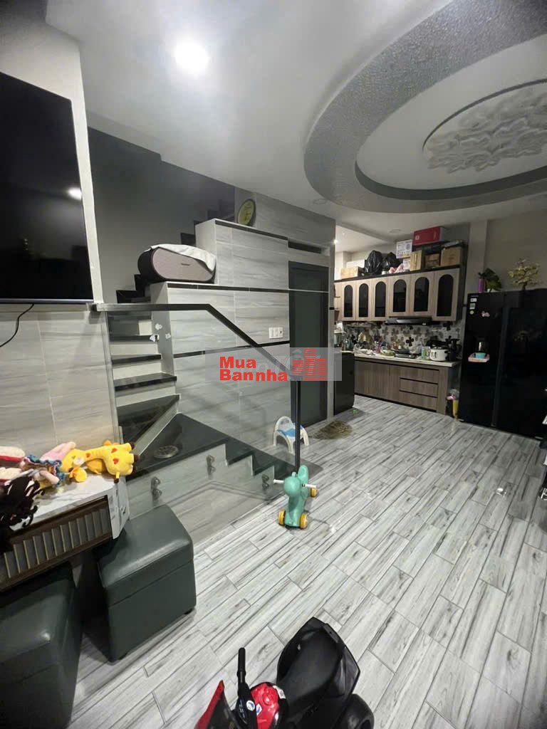 MS 0055. 💎 NHÀ NGAY TRUNG TÂM CHỢ LỚN, 2 TẦNG, DT 49M2. GIÁ 4,25 TỶ.