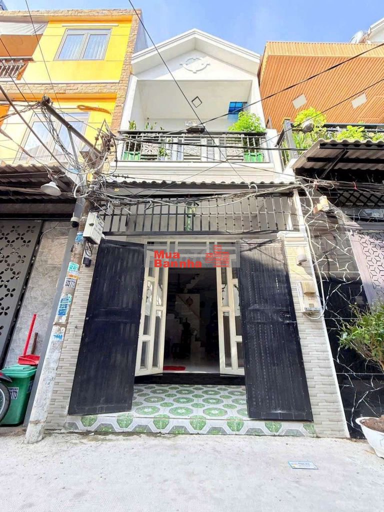 Cần bán nhà 1 lầu, hẻm trước nhà 3 m có sổ hồng. Mua đi