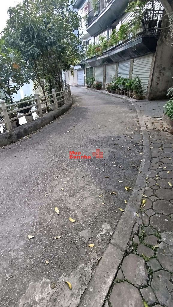 BÁN NHÀ NGỌC LÂM, DÂN XÂY Ô TÔ, KINH DOANH