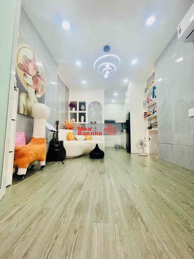 NHÀ ĐẸP LUNG LINH, FULL NỘI THẤT - 21M2, 4TẦNG - LÝ CHÍNH THẮNG