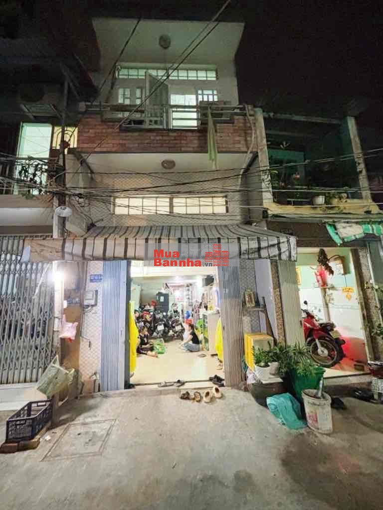 NHÀ NGAY CHỢ BÌNH TRỊ ĐÔNG - SÁT TÊN LỬA