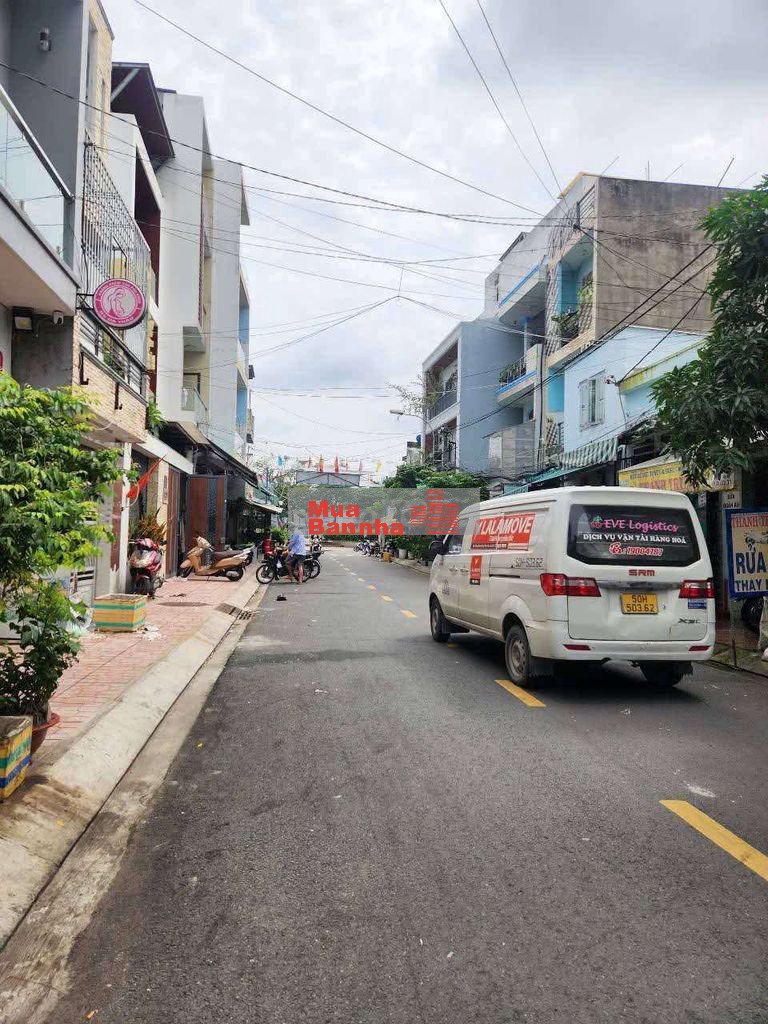 Bán nhà CXPLD khu đồng bộ ( 4 x 15 ) 3 tầng hẻm 5m gần chợ giá 7,1 tỷ