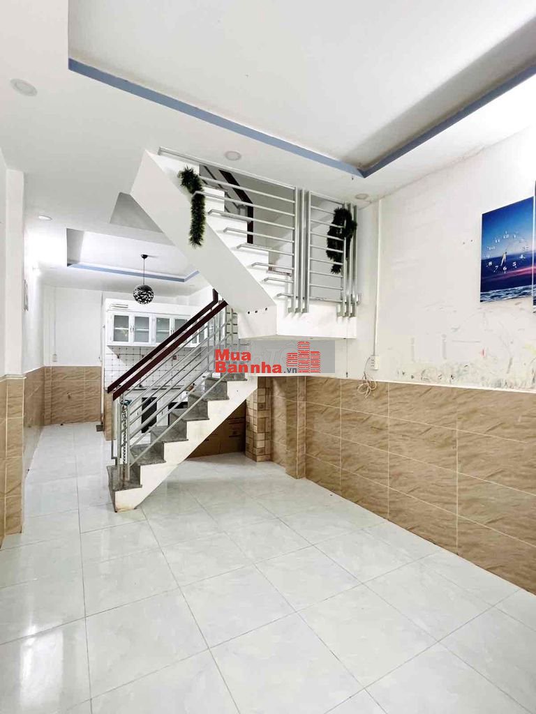 Bán nhà hẻm Âu Cơ 2 tầng BTCT sổ hồng riêng 3.45 tỷ