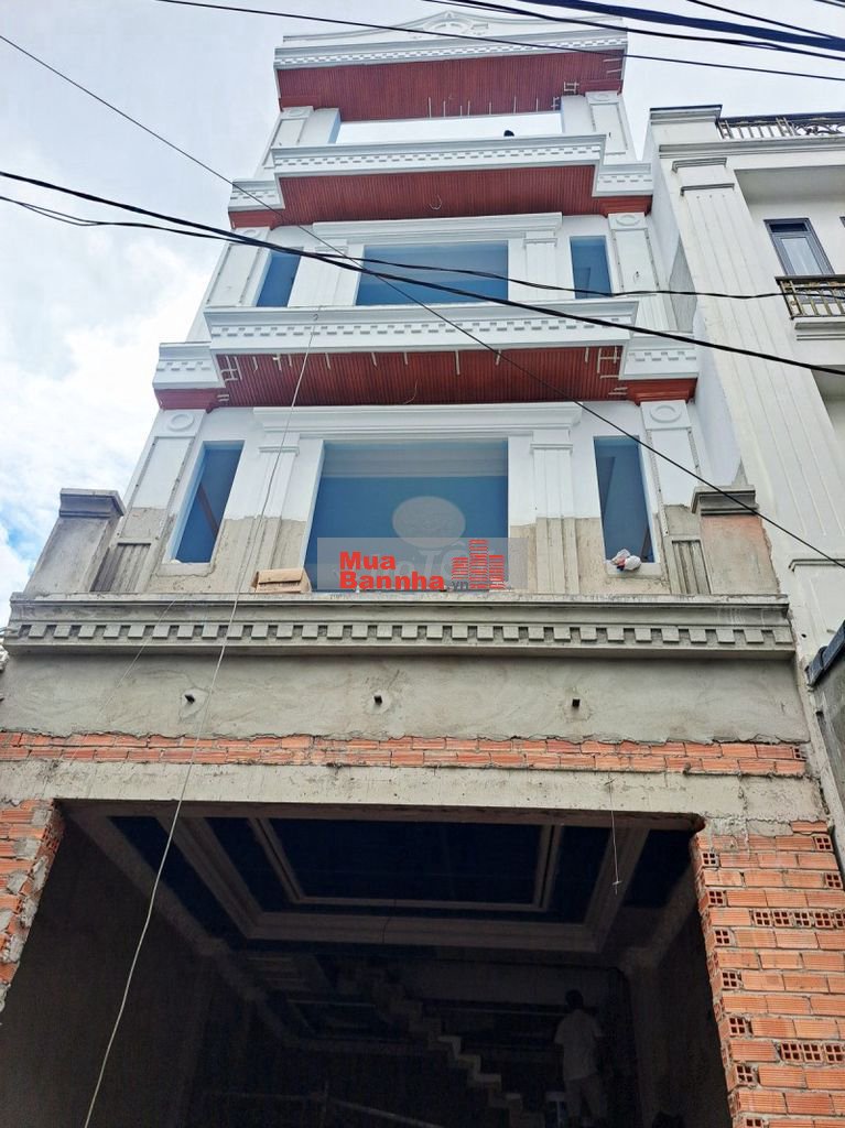 Nhà mới ở ngay 5x13m, 4PN, sát Aeon Mall Tân Phú – hẻm ô tô 5m