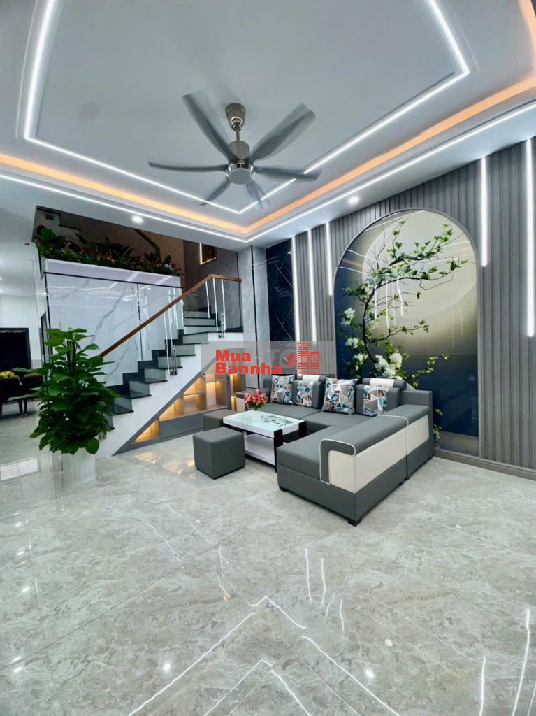 NHÀ 3 TẦNG 4 PHÒNG NGỦ SÁT ĐỖ XUÂN HỢP NHỈNH 5 TỶ PHƯỚC LONG B