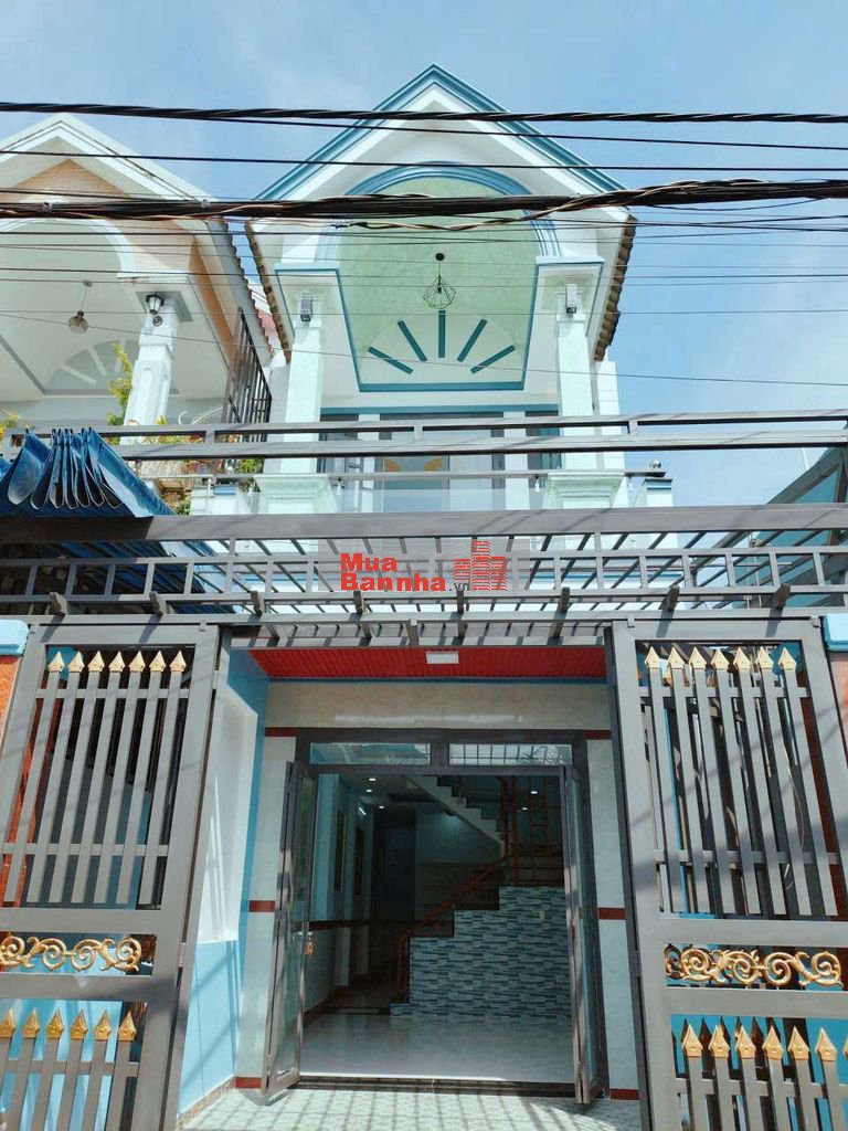 Nhà sr sân ô tô giá ngộp