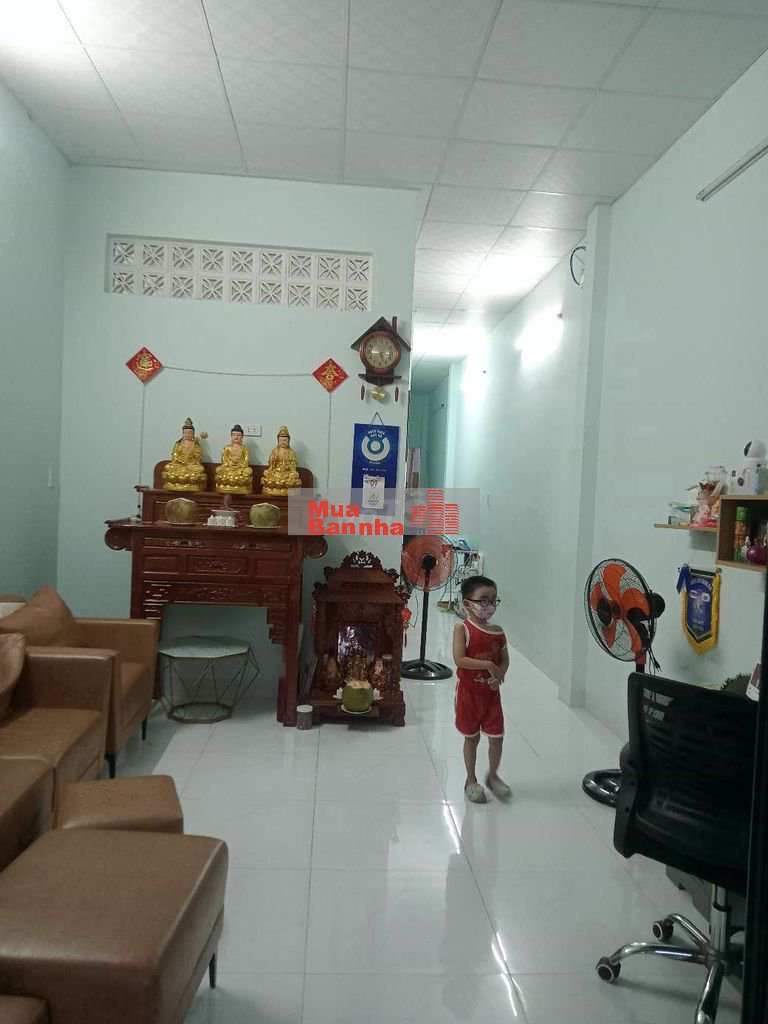 Nhà sr đường 8m thông giá ngộp