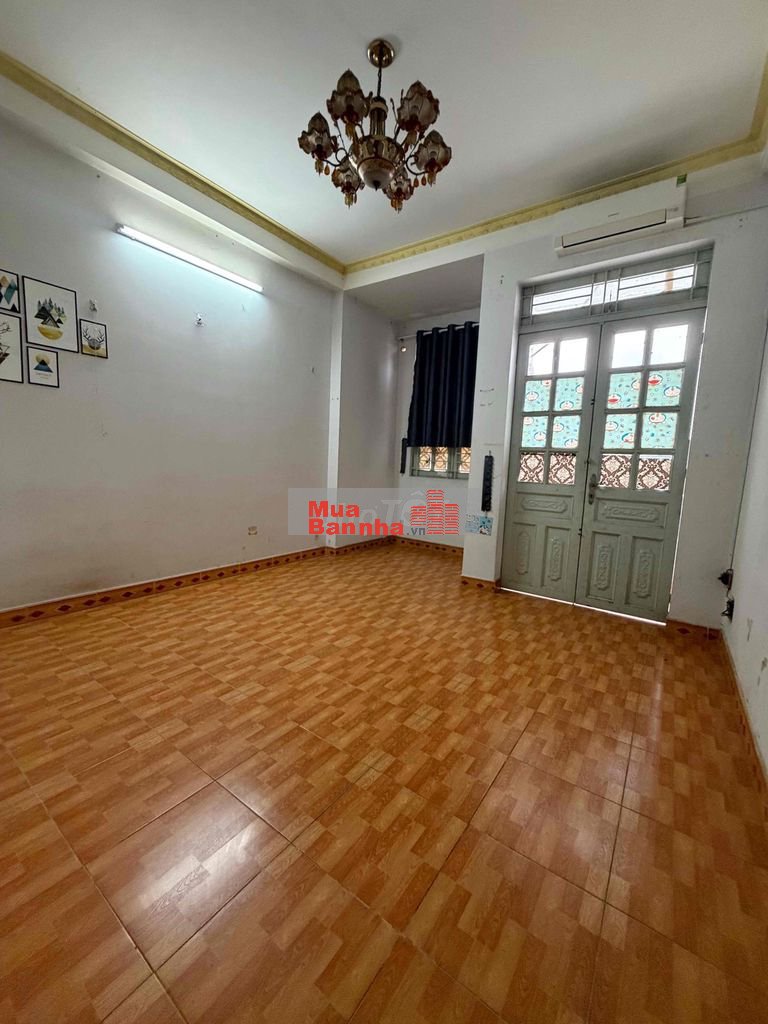 Bán nhà nát 3x15 nở hậu sổ 80m giá 4,35 tỷ