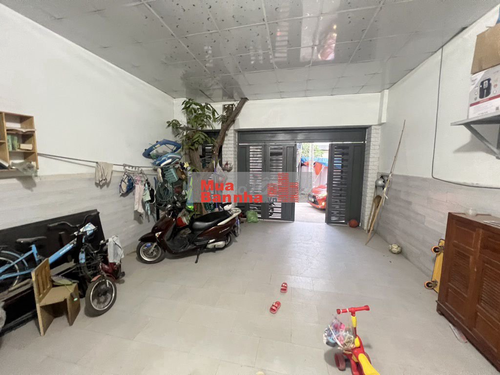 NHÀ ĐẸP Ở NGAY HẺM XE TẢI SÁT NGÃ 3 TÔ N VÂN LINH ĐÔNG 5,5X20; 7,2 TỶ