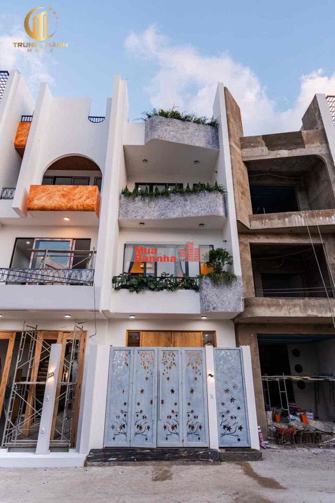 Cần bán nhà 3 mê full nội thất view biển Nguyên Tất Thành