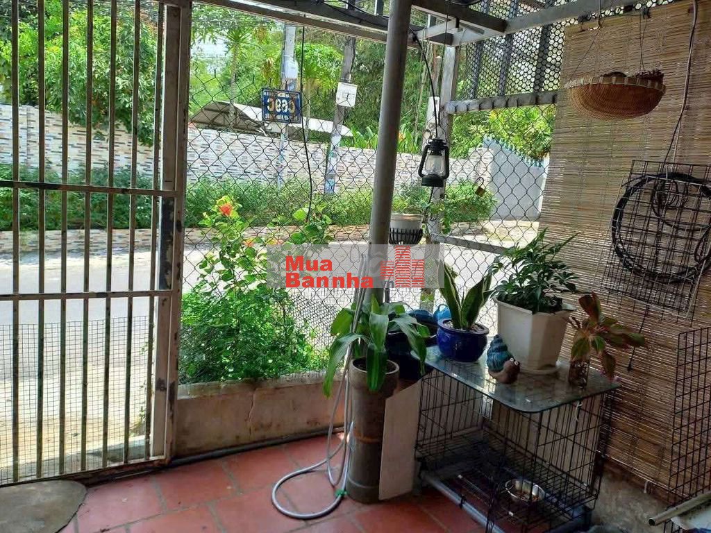 Nhà c4 Bình Nhâm giáp Lái Thiêu. Đường nhựa 6m khu dân cư đông đúc.