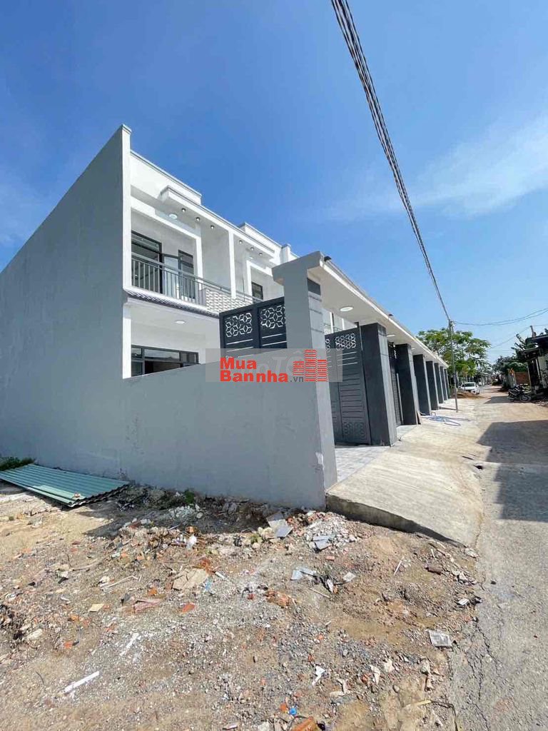 BÁN NHÀ NGAY CÂY XĂNG ĐỨC HƯNG - 700TR NHẬN NHÀ - SỔ HỒNG THỔ CƯ