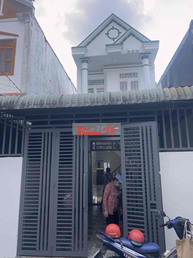 Bán căn sổ riêng 1 lầu bình chuẩn đường oto 3phòng ngủ giá đang ngợp