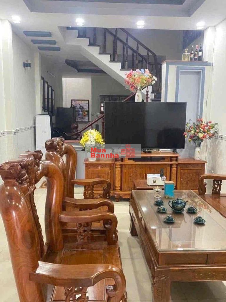 bán nhà đẹp gần ngã 5 nguỹen thị tú nhà đẹp vị trí đẹp giá rẻ dchh