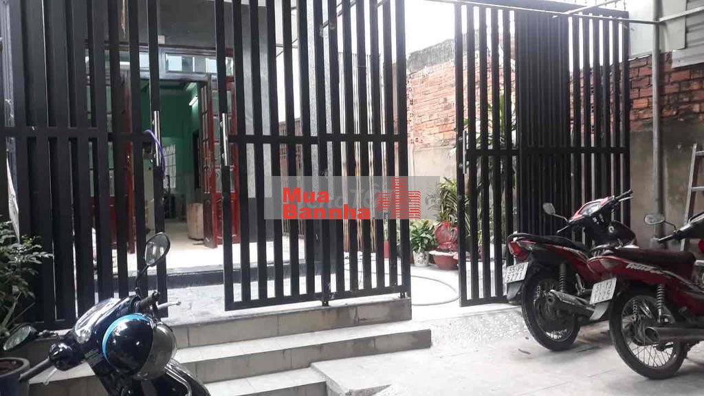 3,5 tỷ nhà 2 tầng 125m2 đất, sát mặt tiền Quốc Lộ 22 khu dân cư