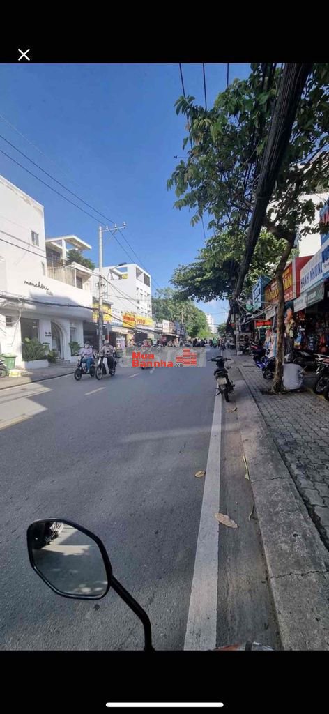 bán nhà MT Lê Văn Lương ngay 3 trường đại học. dt 5m x 27m giá 21,9tỷ