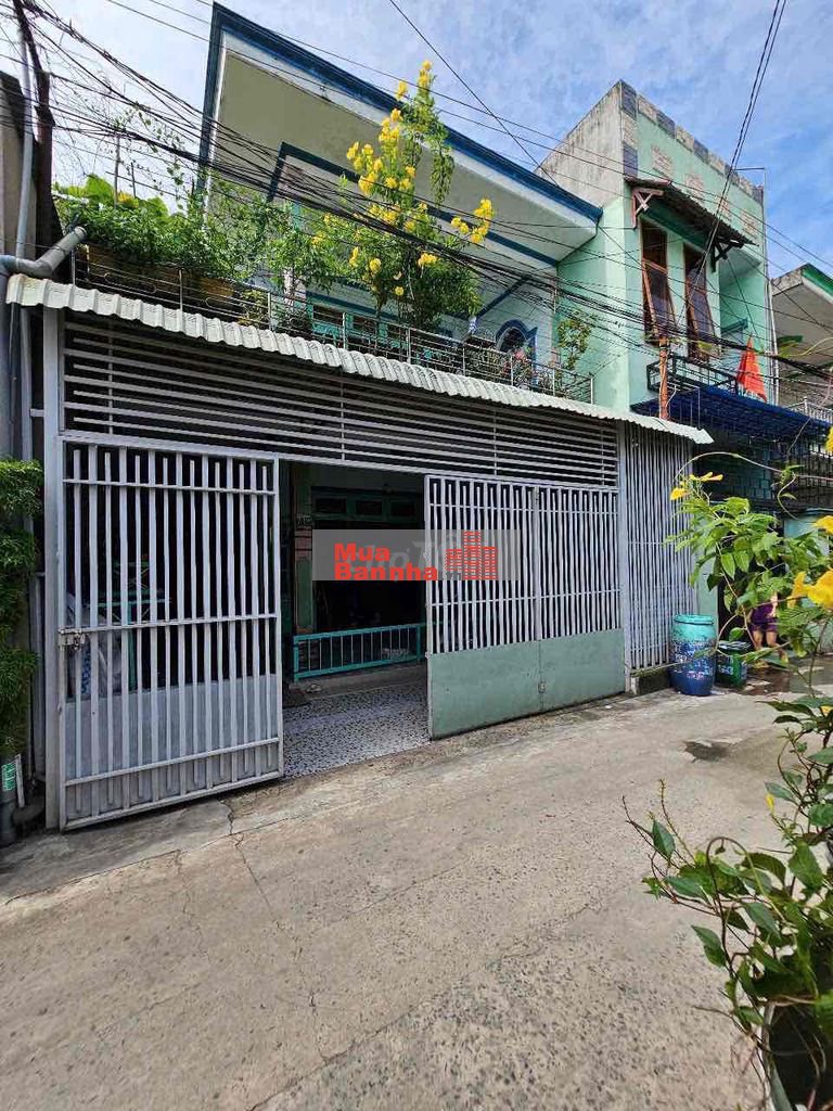 Nhà 122,8m2(ngang7,8m) ,kế bên BigC Go Đông Hoà ,TP Dĩ An