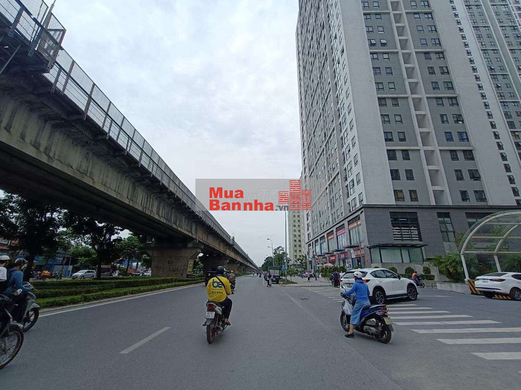 BÁN ĐẤT TẶNG NHÀ – MẶT PHỐ TÂN XUÂN – Ô TÔ TRÁNH – KINH DOANH 12.9 TỶ