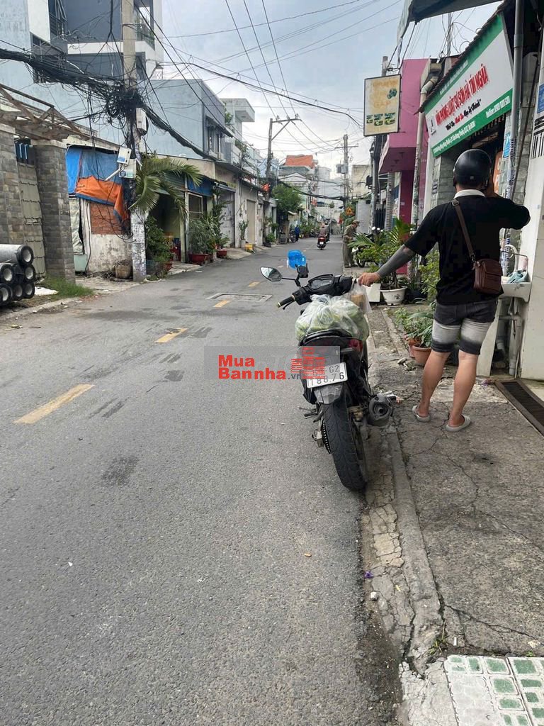 Nhà cấp 4 mặt tiền đường Đông Hưng Thuận 06, DT 4,7 x34m, giá 9ty5 tl