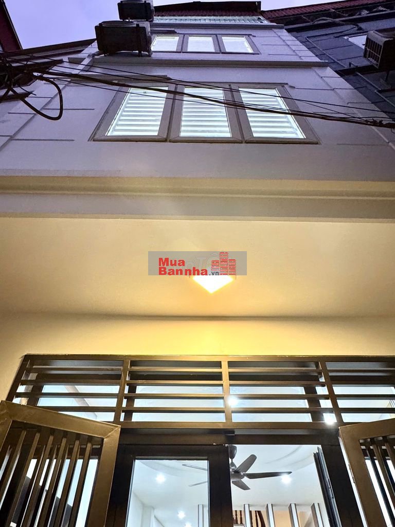 Nhà Thạch Bàn – Cổ Linh Dân Xây 40m2 x 3.5 Tầng Bãi Gửi Ô Tô – 6.x tỷ