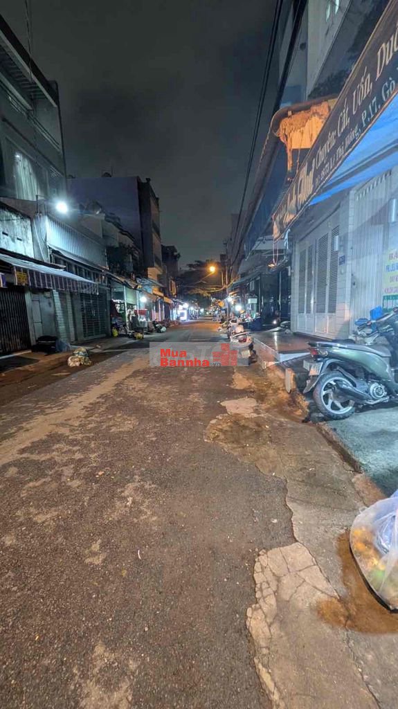 Nhà cấp 4 ngay chợ Căn Cứ, 6m x 18m, sổ vuông vức, đường 10m ôtô thông