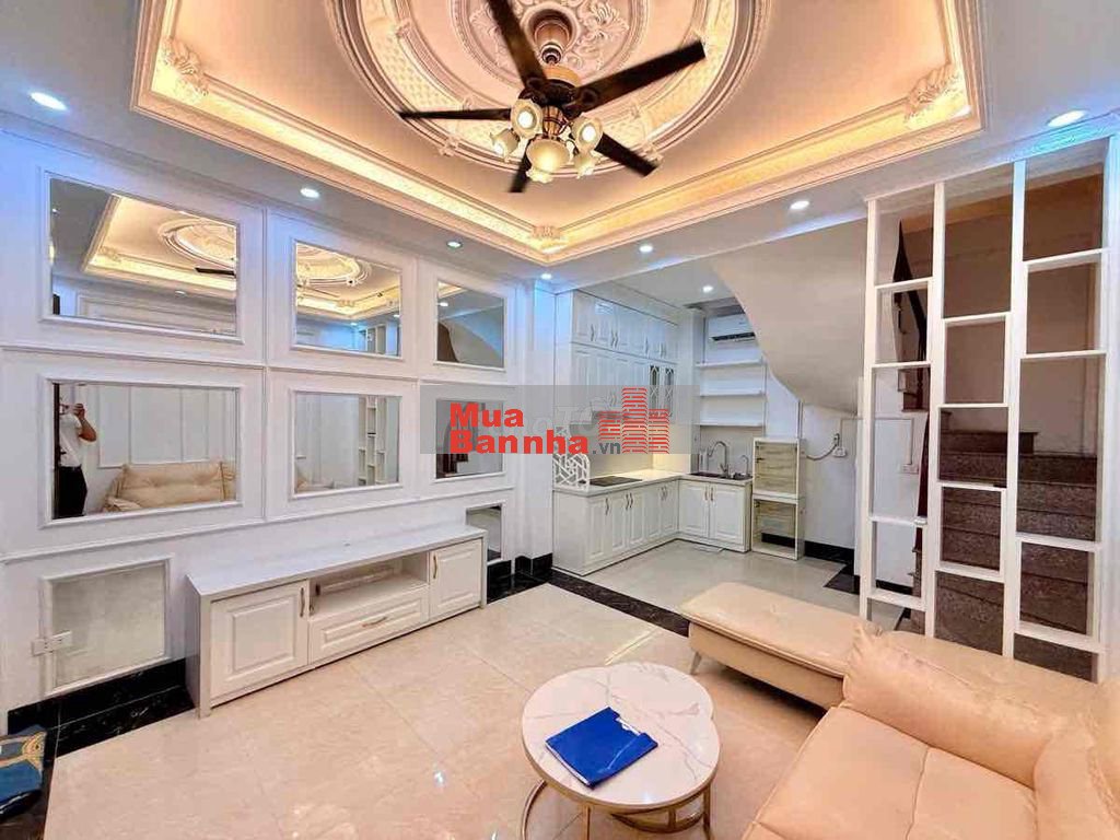 Bán Nhà Pháo Đài Láng 38m*5T Mặt ngõ thông, Sổ Đẹp , Sát Chợ, Ở Ngay