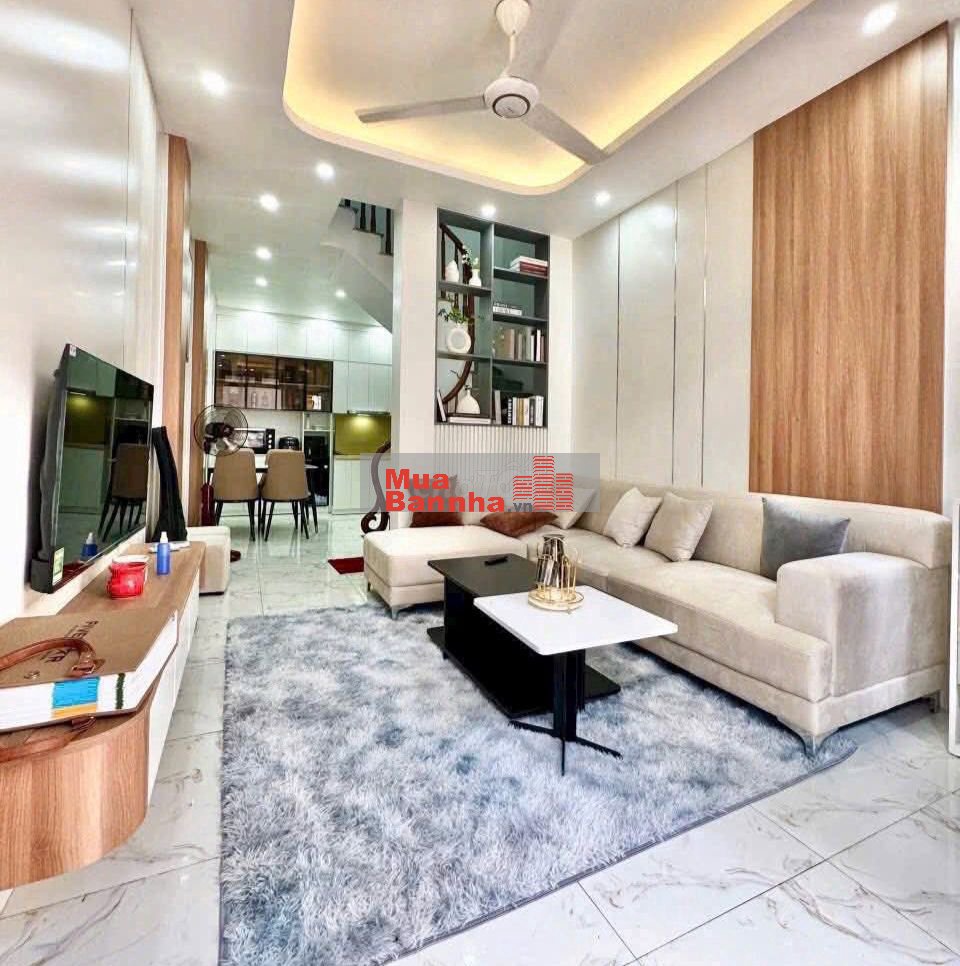 BÁN NHÀ Ỷ LA DƯƠNG NỘI-GẦN TIỂU HỌC 34m* 5T CỰC GẦN Ô TÔ ĐỖ