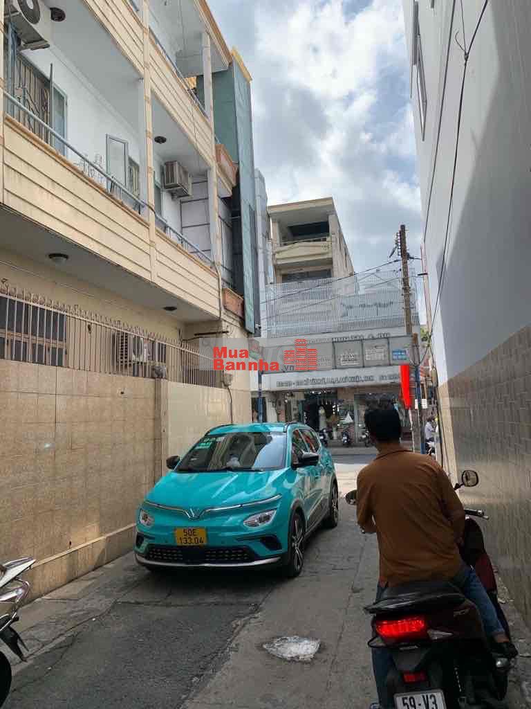 Hồ Văn Huê - Phú Nhuận - DT 30.6m2, - Nhà 4 lầu, 3 PN, 4WC, - Nhà các