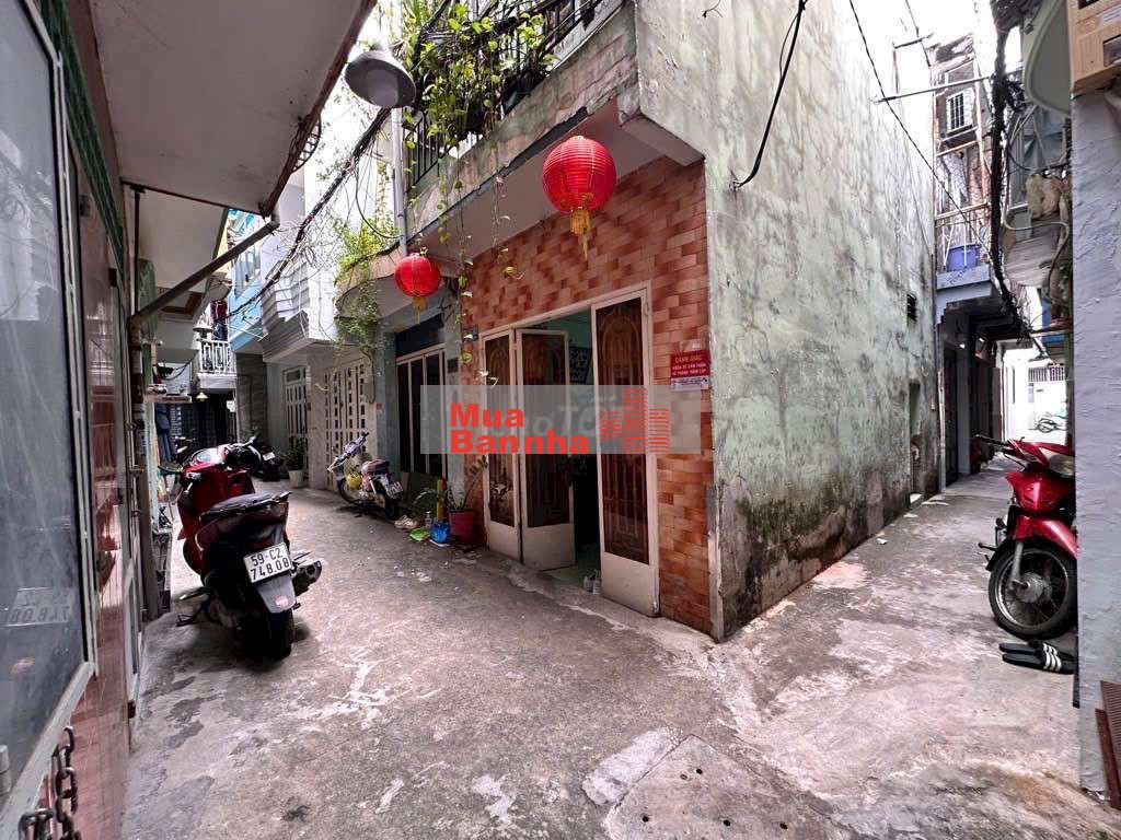 Nhà Góc 2MT hẻm 793/28 trần xuân soạn DT 3x6,2 trệt lầu