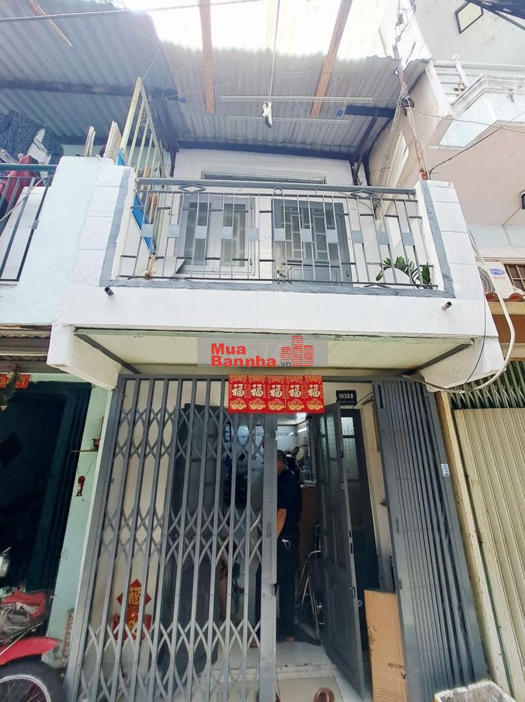 Gấp bán giảm 50 triệu nhà 18m2 P5 Q11. Không quy hoạch. Chỉ còn 2,6 tỷ