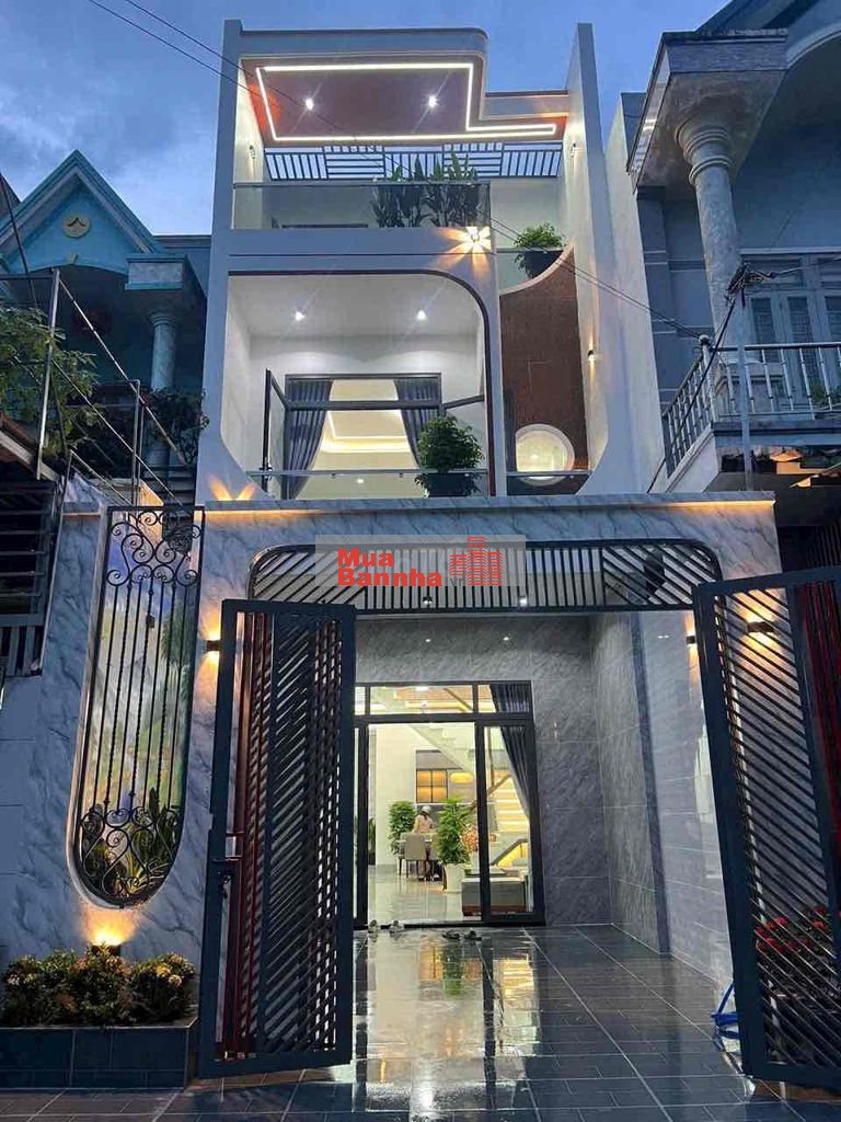 bán nhà khu dân cư vị hảo . sân ô tô . phòng ngủ dưới . ban công rộng