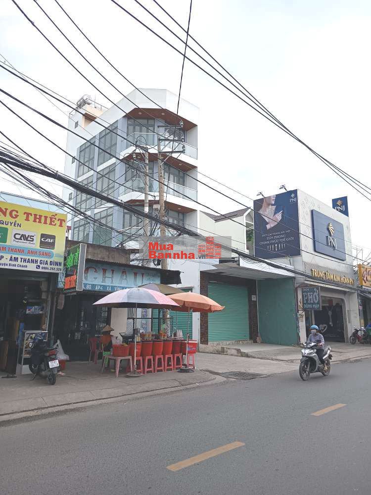 Giảm 900 triệu bán gấp căn nhà mặt tiền