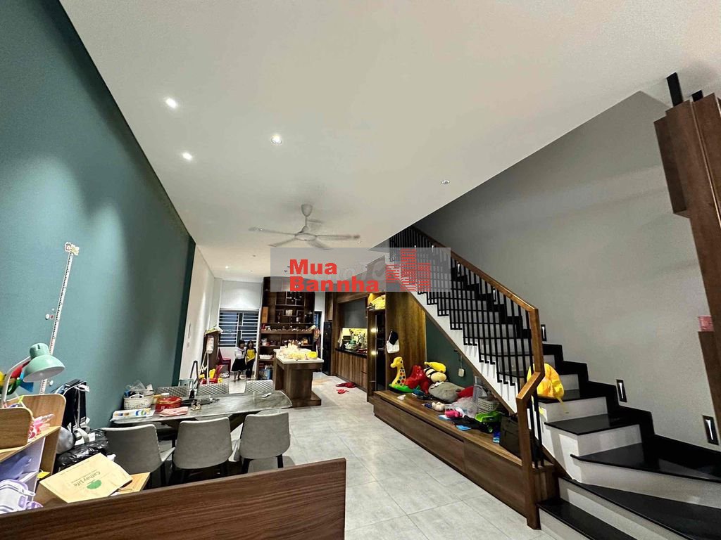 🌳 Nhà 3 tầng Hoà Xuân view công viên – full nội thất 5 sao – Giá 8,35