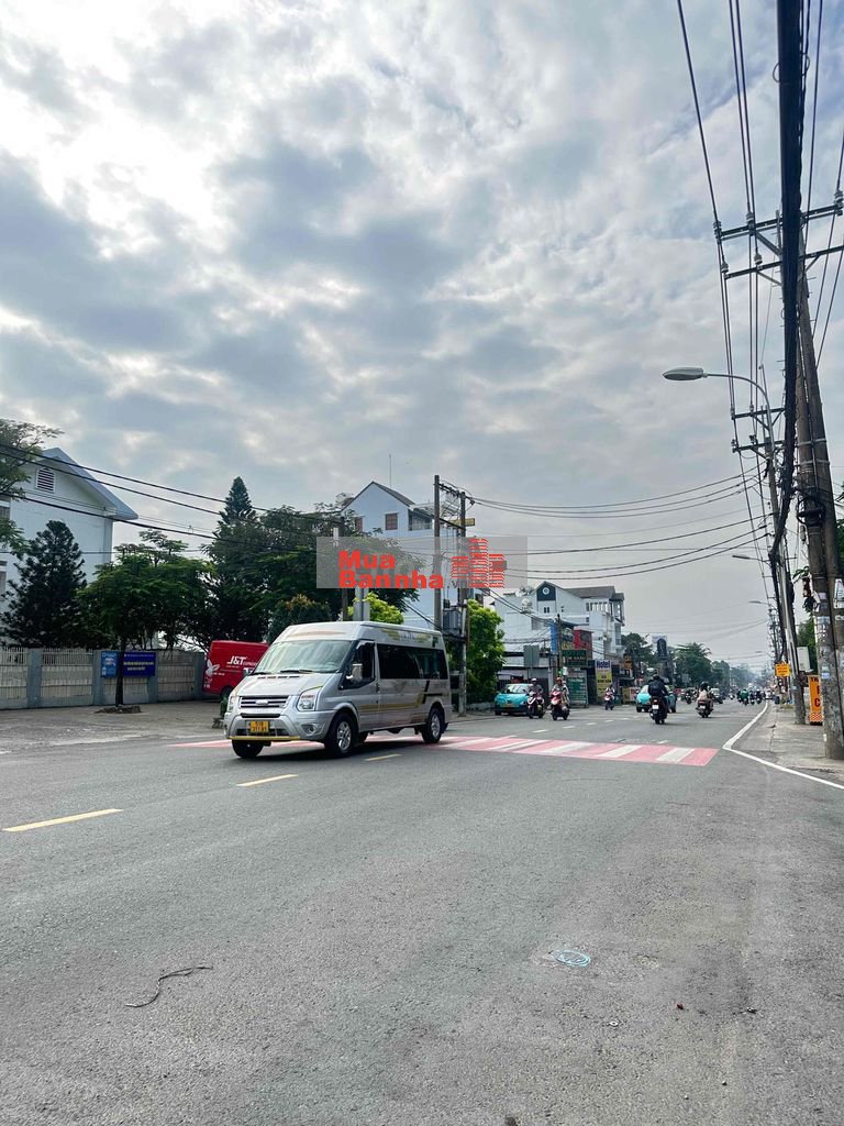 Bán nhà 2 tầng vị trí trung tâm Quận 9, giá đầu tư 2tỷ750