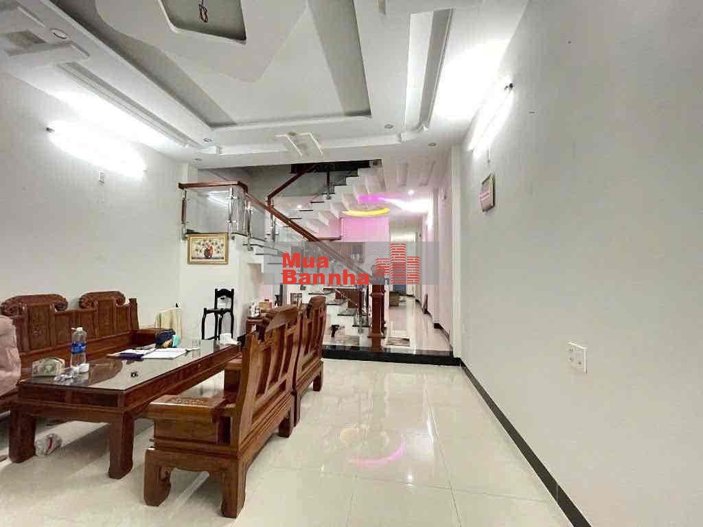 BÁN NHÀ 3 TẦNG MẠC ĐĂNG DOANH GẦN CẦU HÒA XUÂN, DÒNG TIỀN 140 TRIỆU