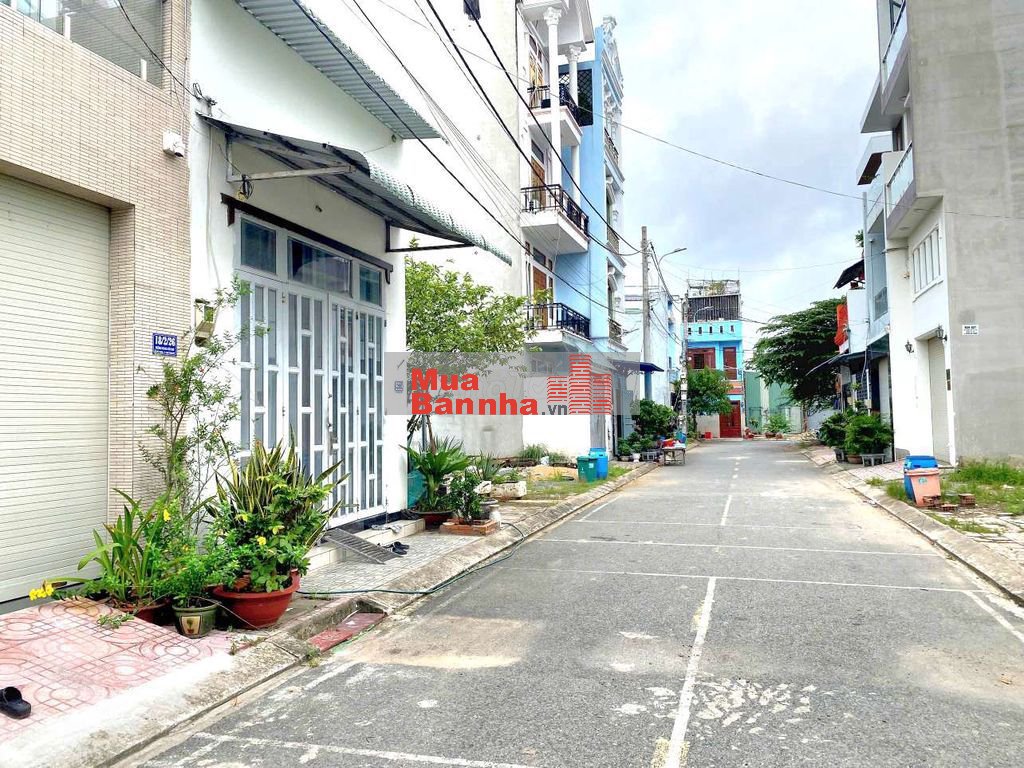 Bán nhà 3 tầng mới đẹp – Hẻm 8m Hoàng Hữu Nam - ngã 3 Mỹ Thành, Q. 9