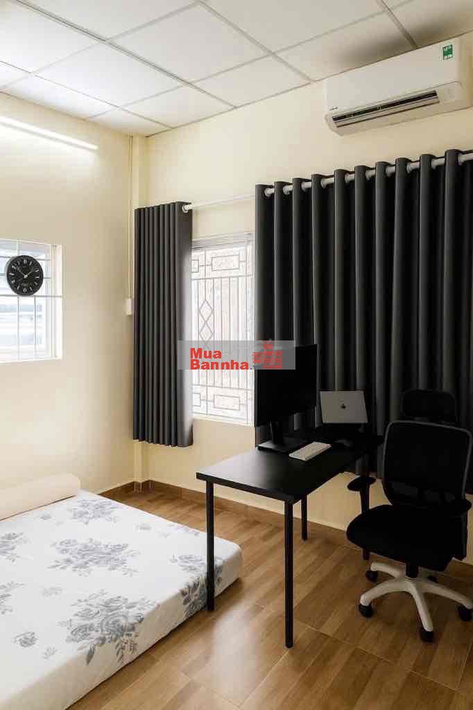 Hơn 3Ty Nhà 2 tầng- gần Lê Văn Việt - 50m2 - Chủ ngộp nên bán gấp