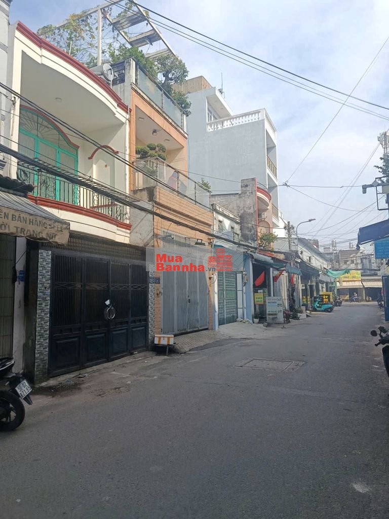 BÁN GẤP NHÀ NGỘP ,LÊ VĂN QUỚI, Ô TÔ ĐỖ CỬA , 4*14M CHỈ 3 TỶ 88