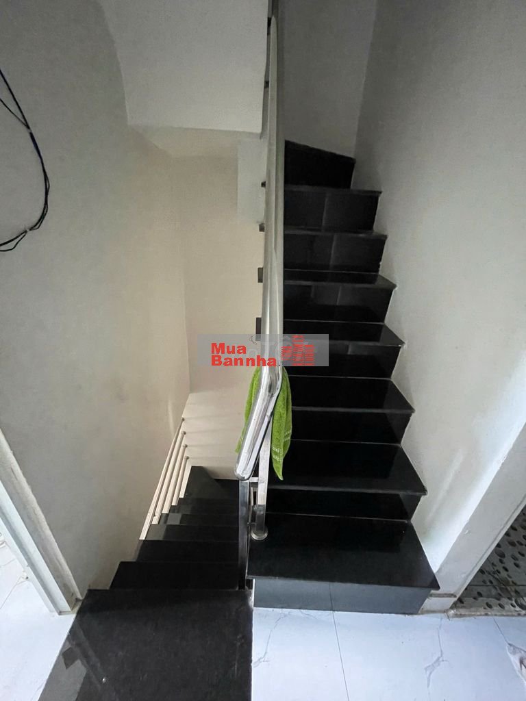 CẦN TIỀN BÁN GẤP