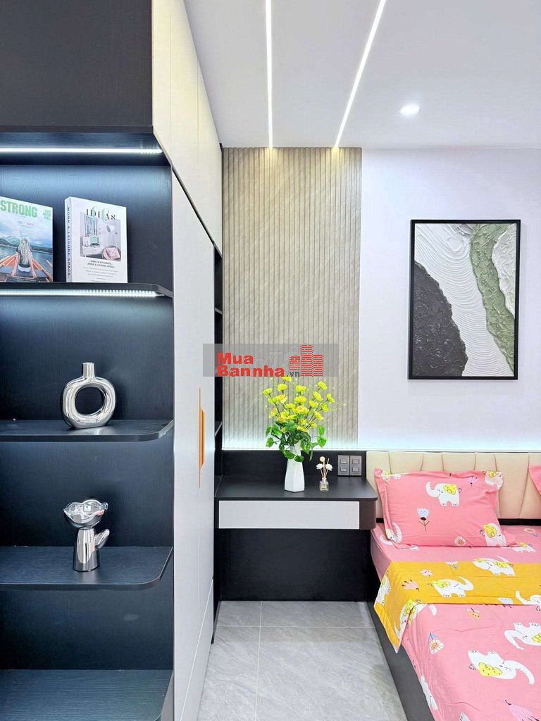 NHÀ KIỆT NGUYỄN VĂN HUỀ ÔTÔ CÁCH NHÀ 19M MÊ LỬNG